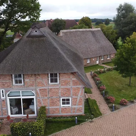 Hofgut Bockelkathen Tiny Haus 10 Holiday home Luedersburg